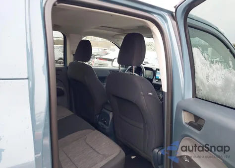 2023 Ford Maverick Xlt z USA, uszkodzony, nr VIN 3FTTW8F91PRA99289